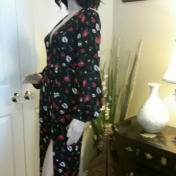 Black floral jumpsuit - Picture 5 of 5